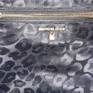 Michael Kors crossbody purse